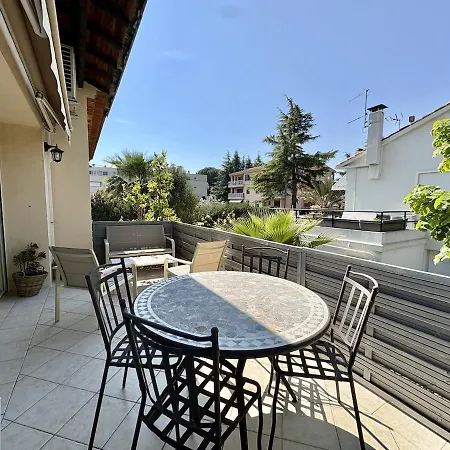 Apartment Tres Bel Deux Situe En De Villa, Piscine Et Jardin Privatifs, 2 Places De Parking